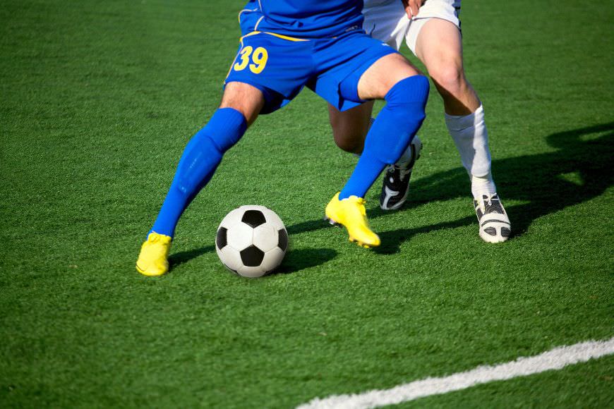 5-ty trening : Zagranie na splaonego i akcje 1x1 obrońca pomocnik-napastnik - Stadion w Pęplinie wtorek godz 19,00-20,30